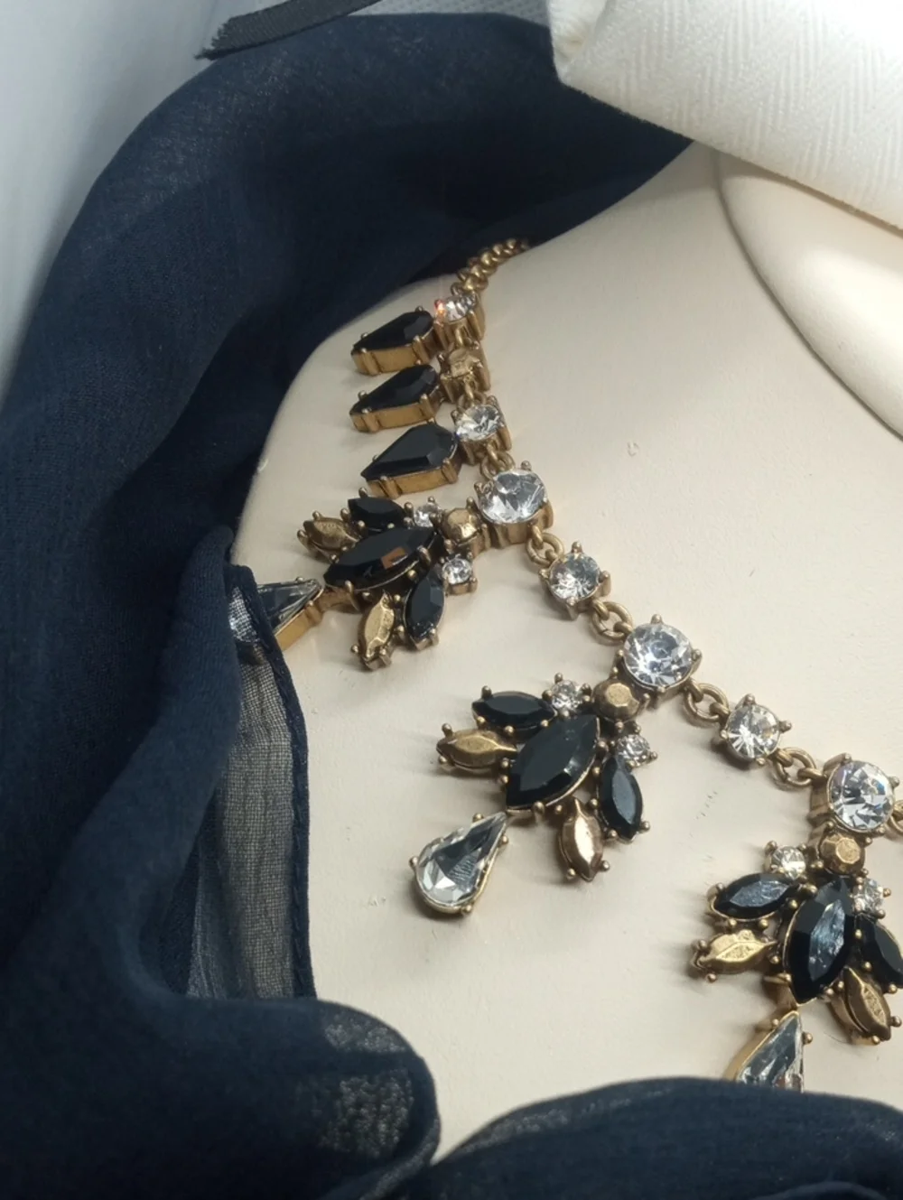 J.CREW RHINESTONE STATEMENT NECKLACE
